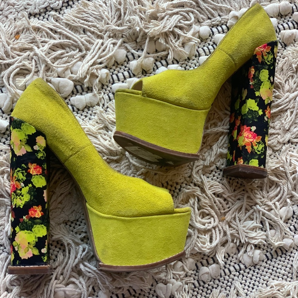 Lime Flower Power Platforms